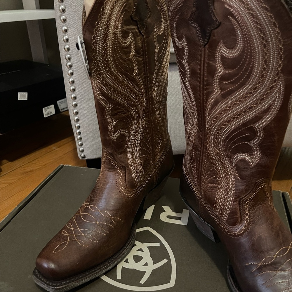 Ariat women’s Brown Western Boots